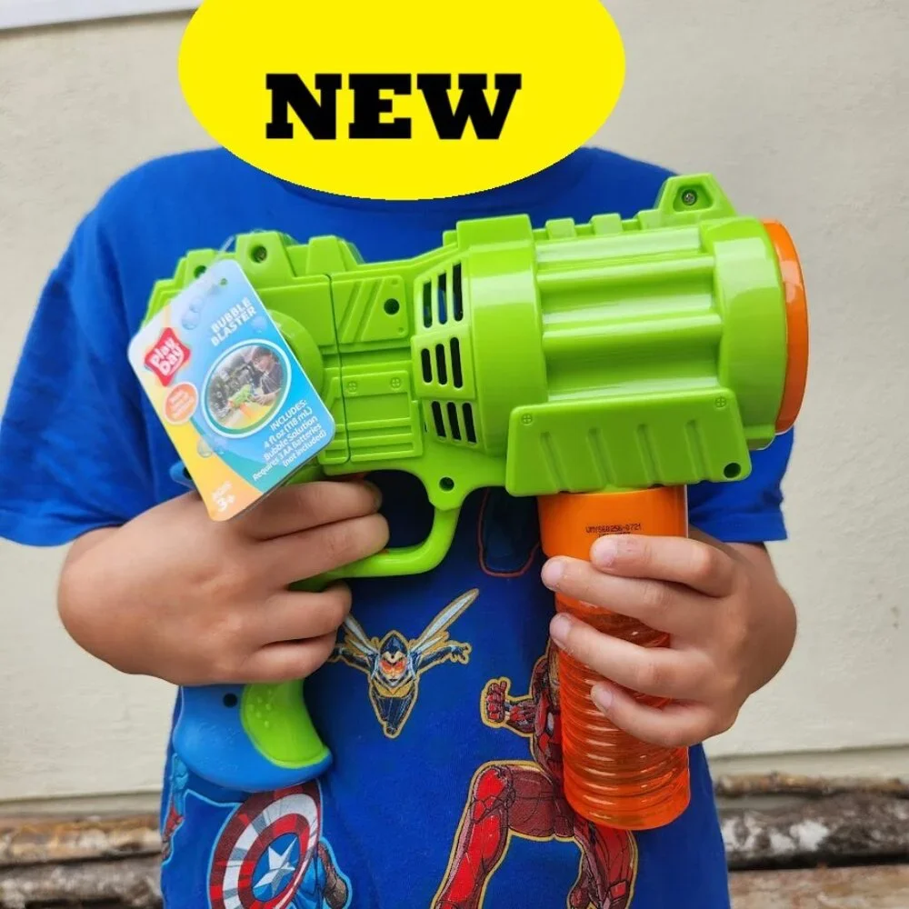 NEW Bubble Blaster Gun Machine Disneyland Battery Operated Stocking Stuffer Birt